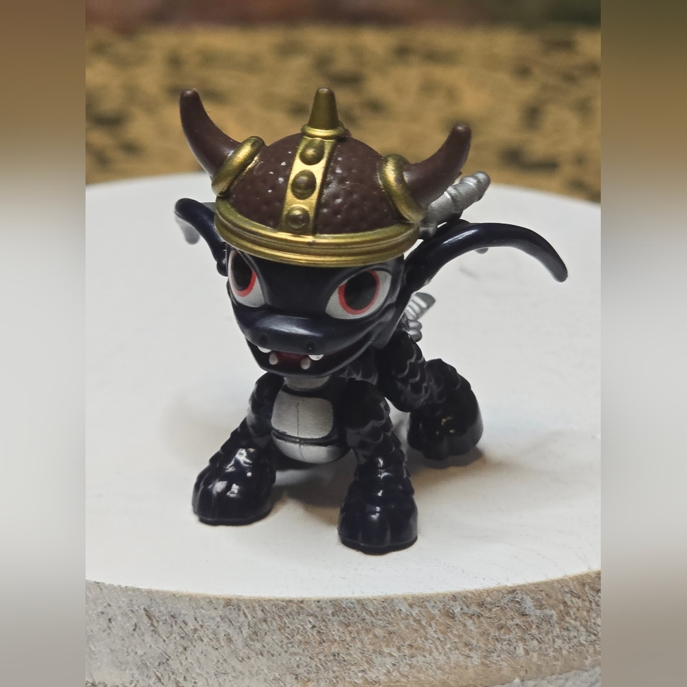 Skylander Giants Dark Spyro Part of Mega Bloks [ Read Details ]